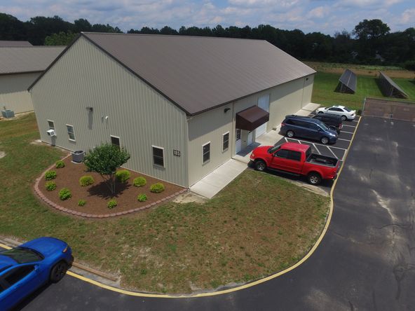 Venture Business Center: 180-187 Kent Dr, Seaford, DE 19973